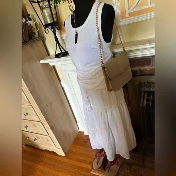 Draper’s  & Damon white sweater tank- a summer must have! Petite large - Picture 1 of 9